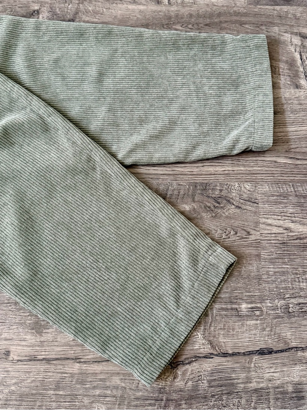 Madewell Womens Corduroy High Rise Pleated Tapered Olive Green Pants Size 4 - Picture 8 of 15
